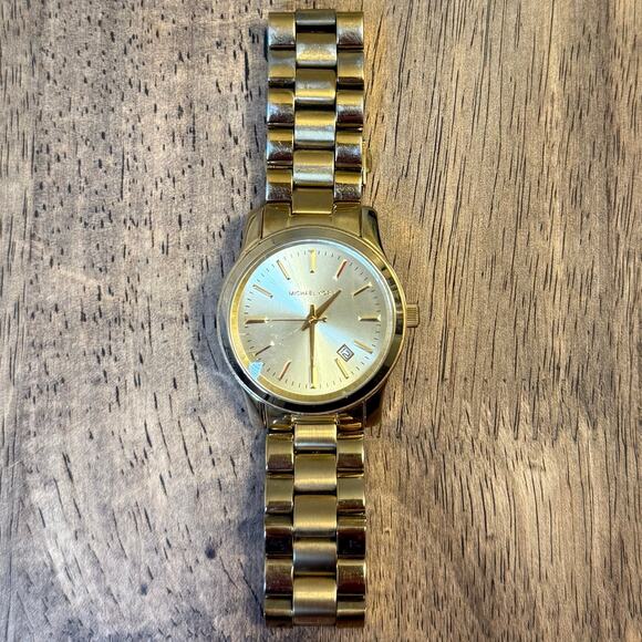 Michael Kors Watch MK5160 Runway Gold Tone Stainless Steel Analog Face Women\'s main image 4